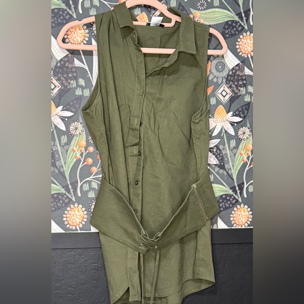 Green Utility top with Belt and Collar